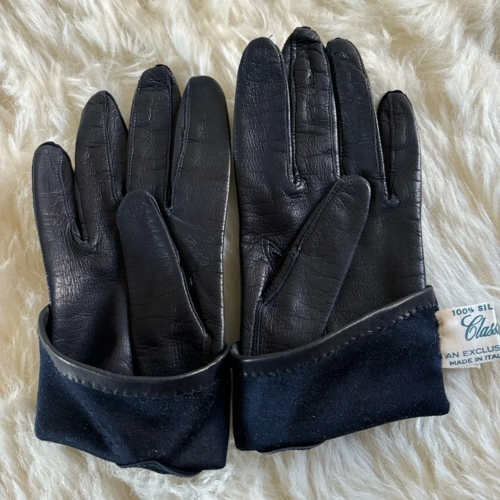 Vintage Classique Leather Made in Italy 100% Silk Lined Gloves, Women's